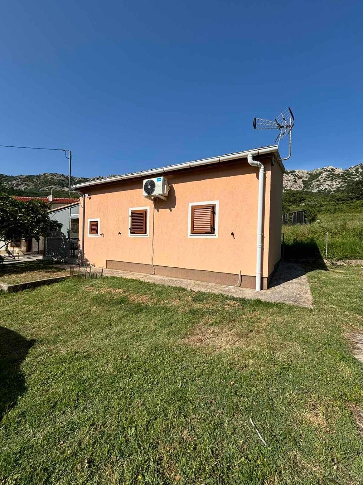 Holiday home Milmar Draga Bascanska